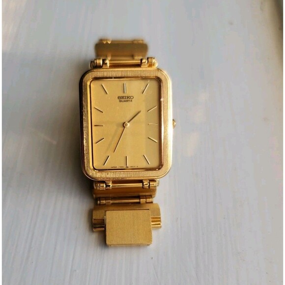 Seiko Quartz 7320-5889 Vintage Gold Tone Rectangular Dress Watch Japan 1984 - Picture 1 of 16